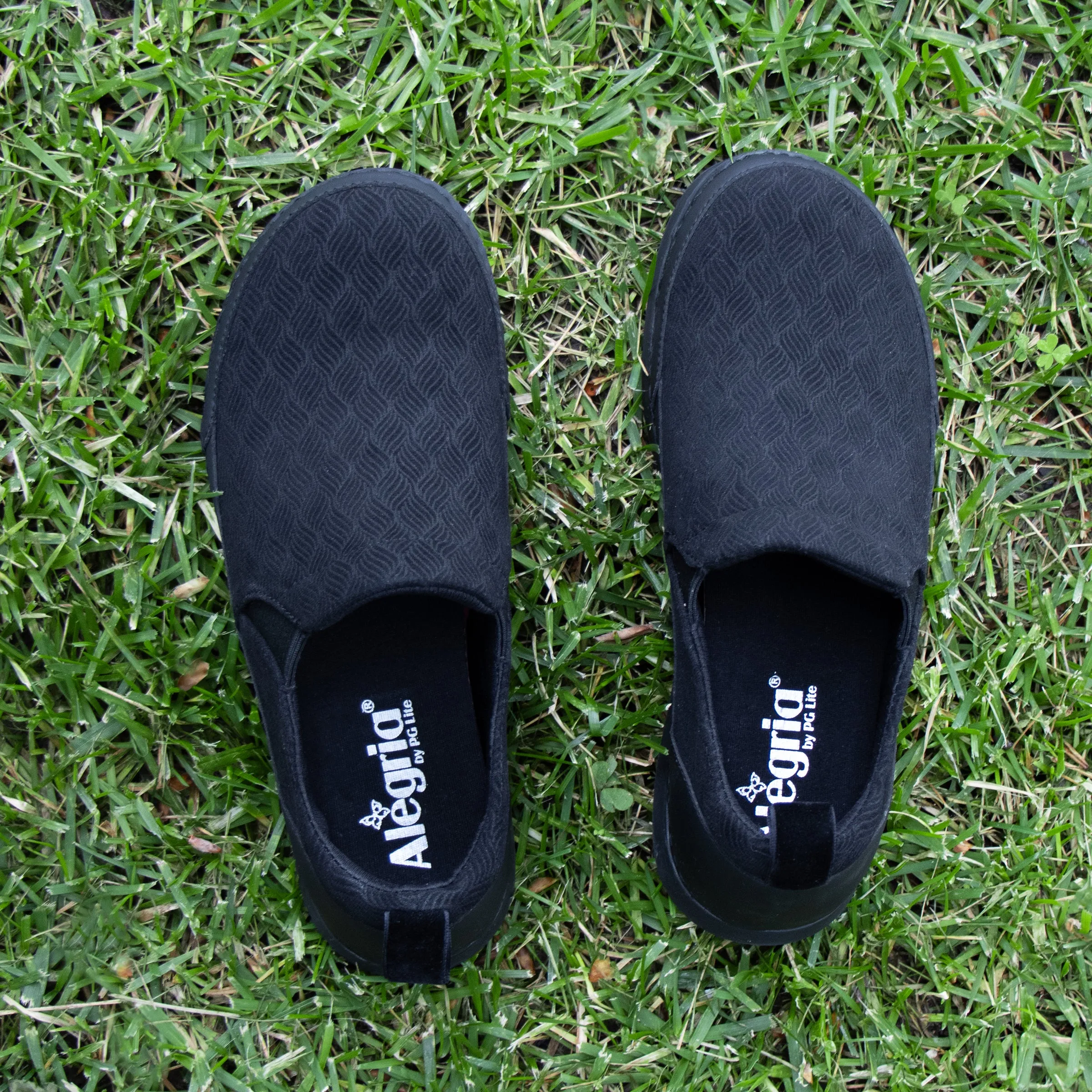 Axis Twister Black Shoe