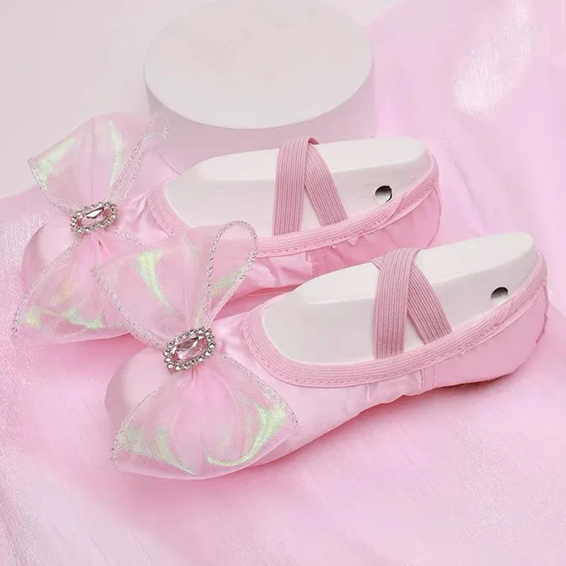 Children's dance shoes Soft soled crown decorated ballet shoes Children girls performing cat claw dance shoes