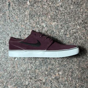 JANOSKI OG  BURGUNDY